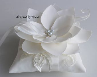 Ring bearer pillow, wedding ring pillow with Lily flower and embroidering---wedding ring bearer, ring pillow, ready to ship
