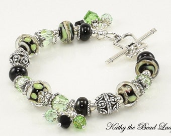 Lampwork Bracelet - Boro Black and Green Lampwork Bali Silver Bead Bracelet - KTBL