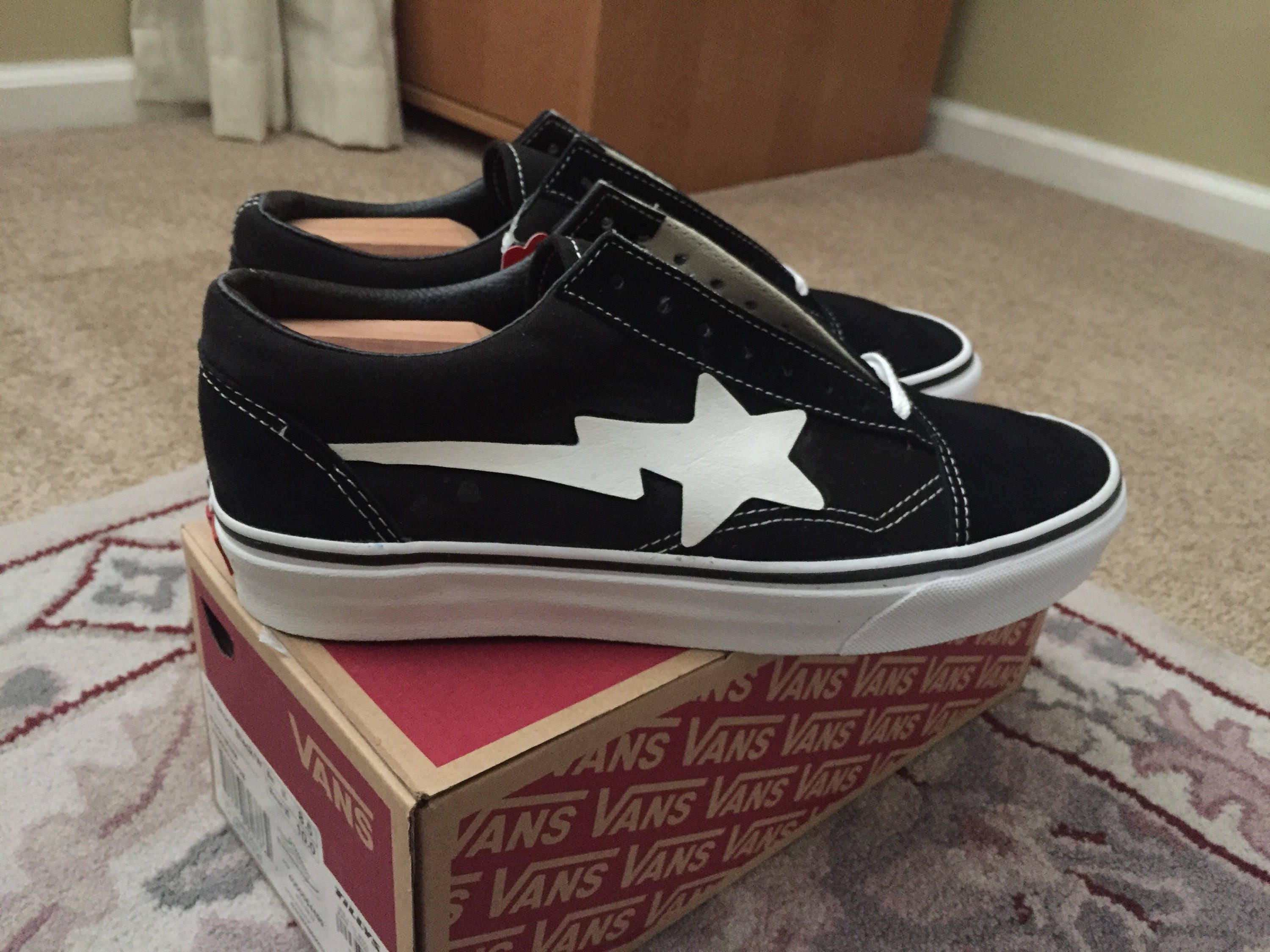 vans with a star