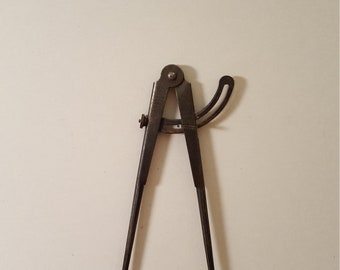 Vintage W.S. Co. Metal Caliper, Machinist Tool, Architecture Tool, Machine Tool, Old Tools, Steampunk, Measuring Tool, Metalworking