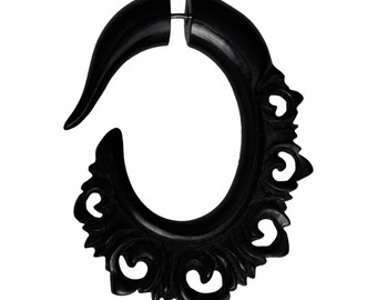 Fake Horn piercing hook spiral claw hand carved black daga earring ornament arc (FOH-81-1)