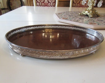 SILVERPLATE TRAY with WOOD Center