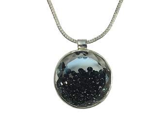 Black Shake Necklace