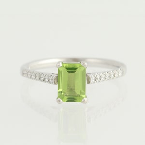 Peridot and Diamond Ring - Platinum & 18k White Gold August 1.01ctw N396