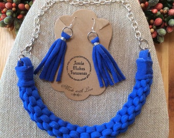 Tee Shirt Yarn Necklace and Earring Set