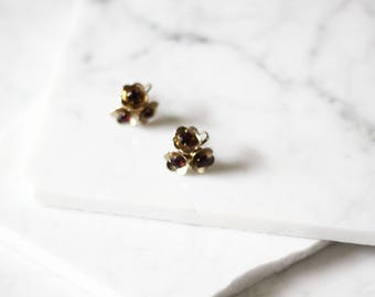 1960s gold flower earrings // 1960s Coro earrings // vintage earrings