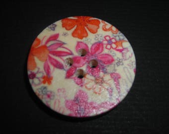 Set of 2 cm 3, 4 holes floral wooden buttons