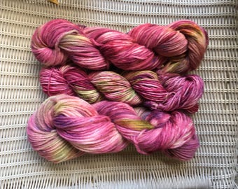 Wilted Roses Bulky Wool Yarn