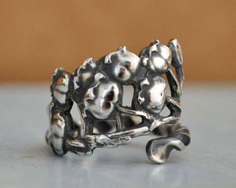 sterling silver LILY Of The VALLEY RING, vintage sterling silver spoon ring adjustable, size 8, antiqued silver lily ring,