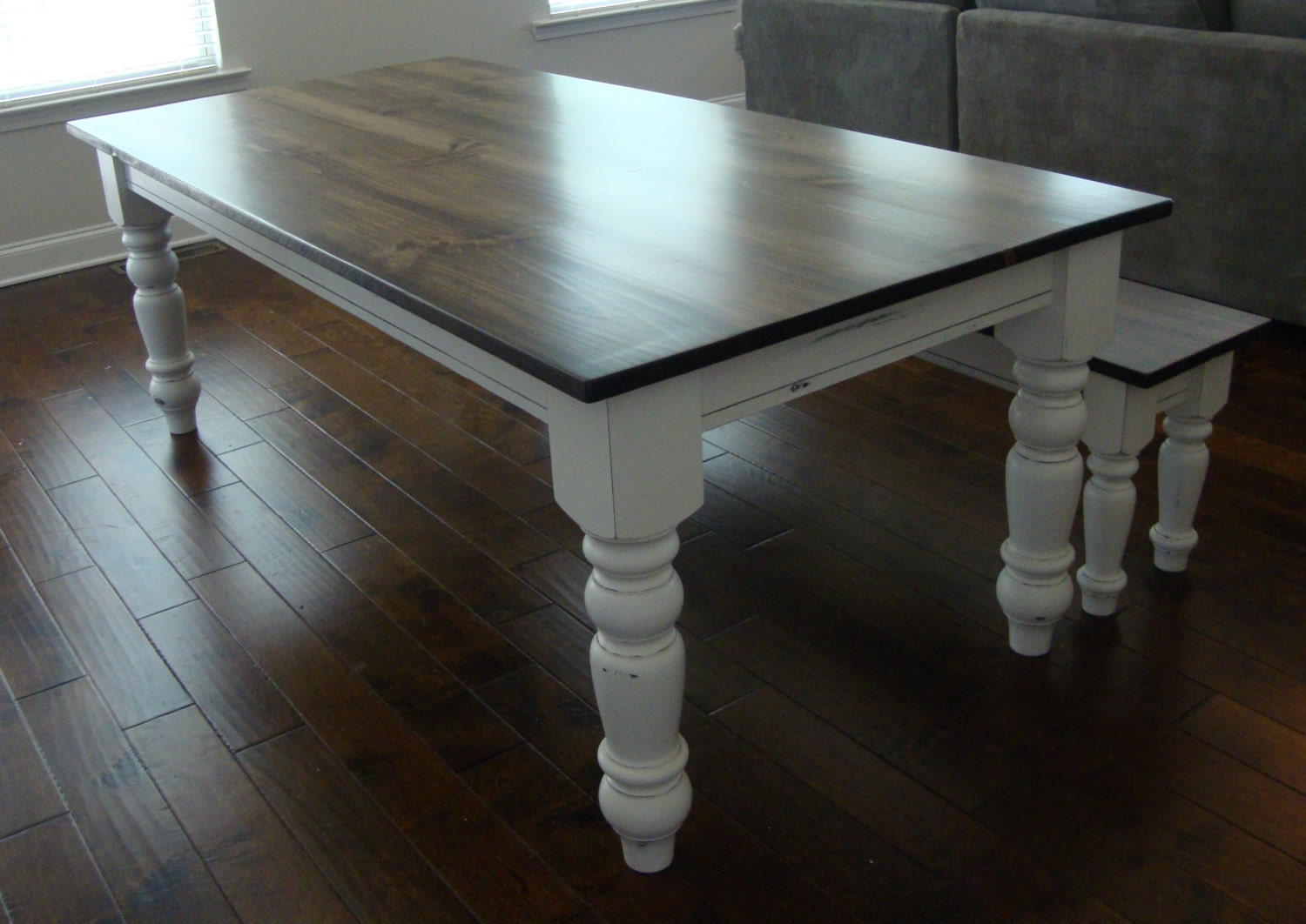 Classic Chunky Turned  Leg  Farm  Table  Elegant French Country
