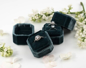 Velvet ring box - Vintage ring box - Octagonal ring box - Wedding gift - Grey green - FREE SHIPPING