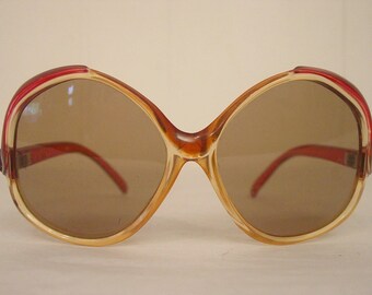 Vintage sunglasses, 1970s sunglasses, red sunglasses, oversized sunglasses, Vintage eyewear
