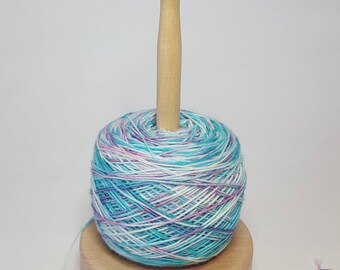 KnitPro NATURAL yarn dispenser, spinner, yarn holder