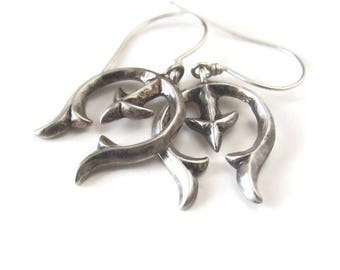 Native American Indian jewelry, vintage sterling silver naja earrings