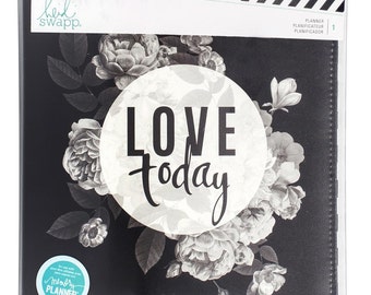 Heidi Swapp Memory Planner - Love Today - 12-Month Non-dated Black and White Flower Planner