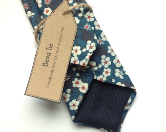 Floral tie, Mens ties, mens skinny tie, floral skinny tie, Liberty skinny tie, blue skinny tie, men's floral tie
