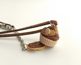 Chocolate cupcake necklace Cupcake mom gift Tiny cookies Tiny food necklace Little giftables Chocolate love Fake food jewelry Pastry jewelry