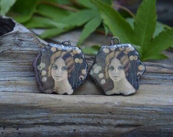Paul Berthon/Lace- Handmade Porcelain Bead Pair