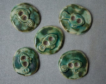5 beauty green ceramic buttons with fish