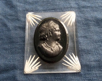 Antique Cameo Mourning Brooch Vintage Lucite Cameo Bakelite Cameo Brooch Vintage Jewelry Brooch Pin Estate Jewlery Bakelite Pin Black Cameo