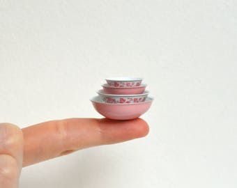 Gooseberry Pyrex Mixing Bowl Set - Dollhouse Miniature Kitchen Set of 4 Nesting Bowls