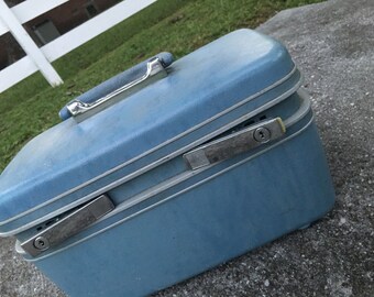 Vintage Blue Train Case