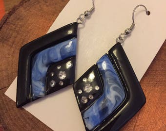 Earrings dangling diamond blue, white rhinestone