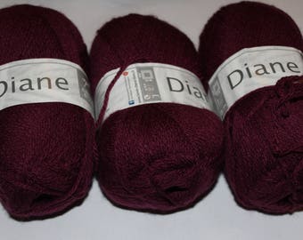 Ball of yarn to knit horse white DIANE Eggplant 007