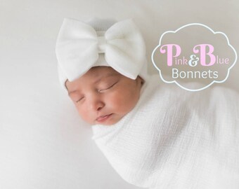 White Newborn GIRL HATS, baby girls newborn hat, baby girl hat, girl baby hat, hat baby girl, newborn girl, newborn hat, girl baby newborn