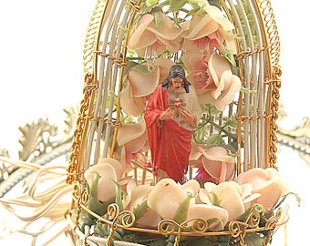 Retro Plastic Jesus Shrine Light Up Decoration Kitschy Religious Alter Shrine