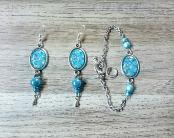 Duo earrings and her bracelet matching