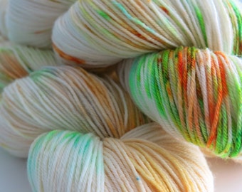 Choufunga / Grasshopper Guts aka Alien Sauce / hand dyed superwash merino sock / speckled yarn / fingering / blacklight uv reactive wool