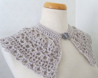 Crochet collar capelet Gray Beige