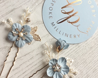 Blue Bridal Hair Pins for the something blue at the wedding/ Wedding Accessories/ Bride Pins/Hair Pins/ Wedding Accessories