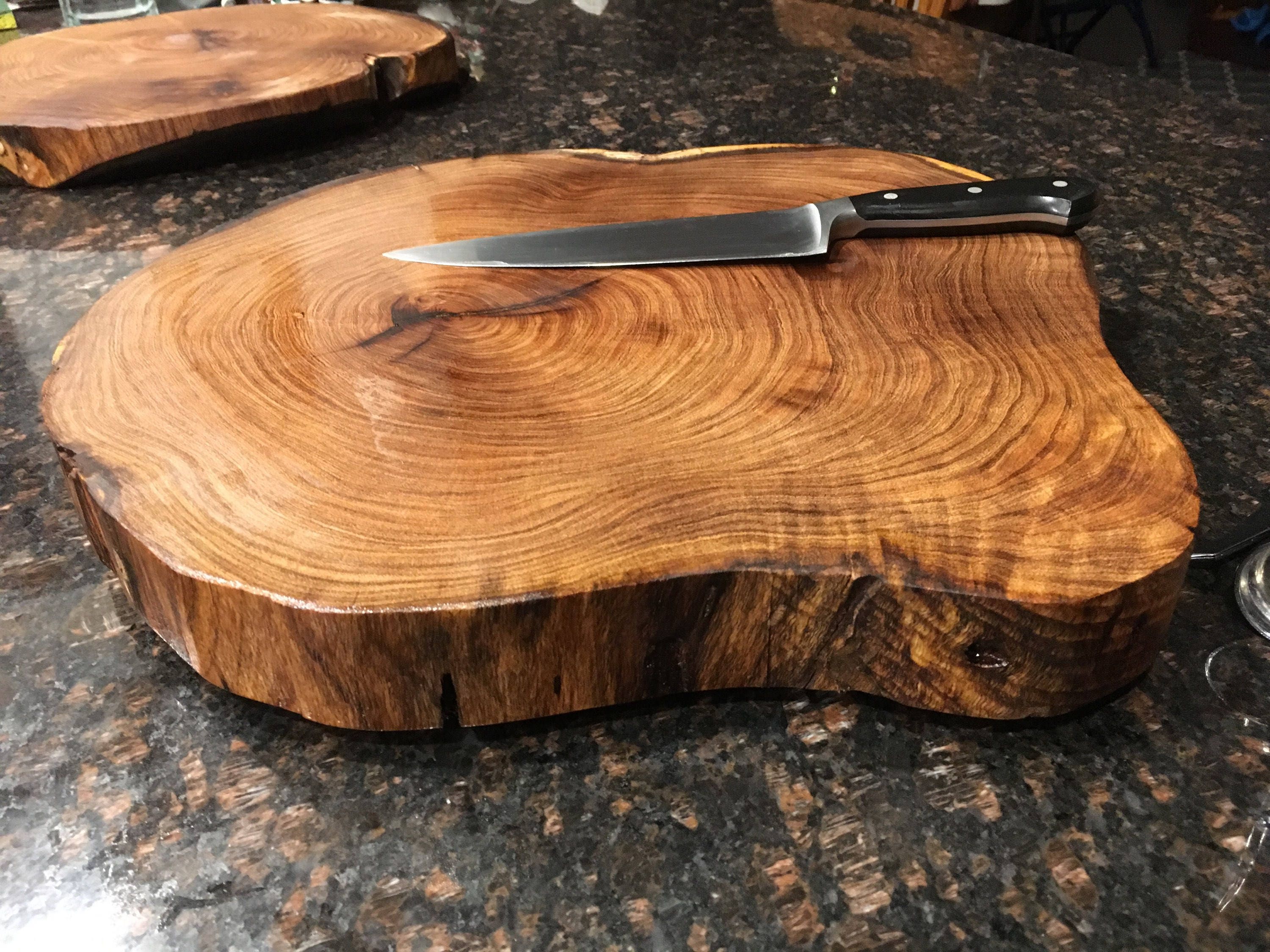 end-grain-chopping-block-wood-slice-tree-slab-footed-cutting-board