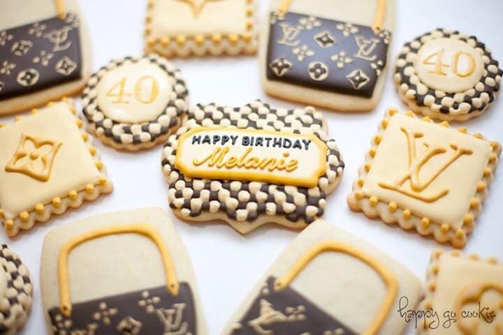 Lv Cookies  Birthday cookies, Cookie decorating, Louis vuitton
