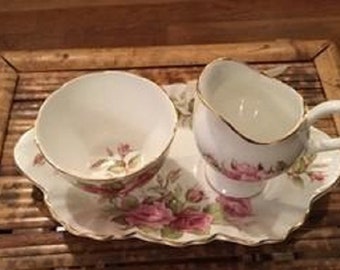Kent Gardens Sugar, Creamer and tray.