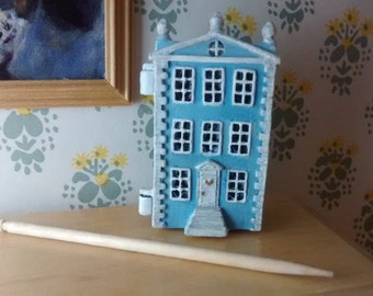 12th scale dolls house "Norwich" Toy Dolls house