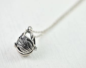 Swan Lava Stone Aromatherapy Diffuser Necklace for Essential Oils, Lava Locket Swan Pendant, Swan Necklace, Oil Diffuser Silver Necklace