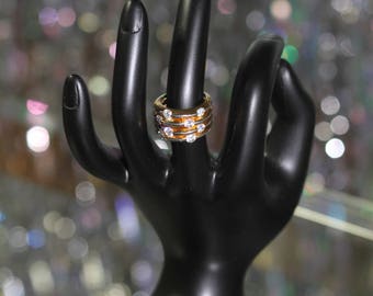 Triple Gold Rhinestone Ring Size: 5 1/2