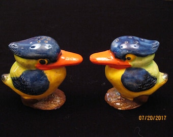 Vintage Japanese Figural Bird Salt and Pepper Shakers