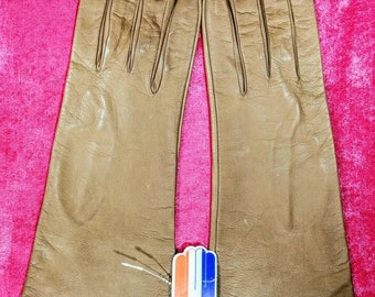 Chevreau Garanti ~ Barnier Tan Kid Leather Dress Gloves ~ Size 7 1/2 ~ 100% Silk Lined ~ N.W.T.