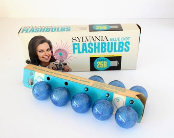 Box of Eight Sylvania 25B Blue Dot Flashbulbs