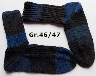 hand-knitted socks, Gr. 46/47 (EU), blue brown
