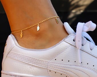 Dainty Gold Anklet / Gold Leaf Anklet / Ankle Bracelet / Dainty Anklet / Dainty Drop Anklet / Gift Idea / Bridesmaid Gift
