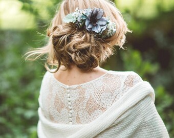Isabelle Flower Hair Comb