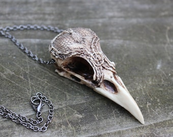lacy magpie bird skull necklace