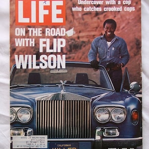 Life Magazine Flip Wilson August 1972 - Geraldine and Killer - ReDuCeD