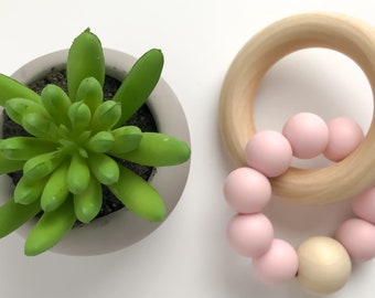 Teether Ring - classic pink
