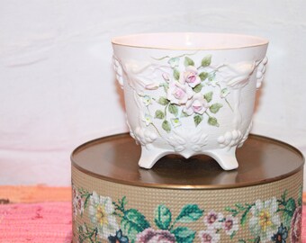 Vintage Lefton Planter 4" Tall, 5" Across